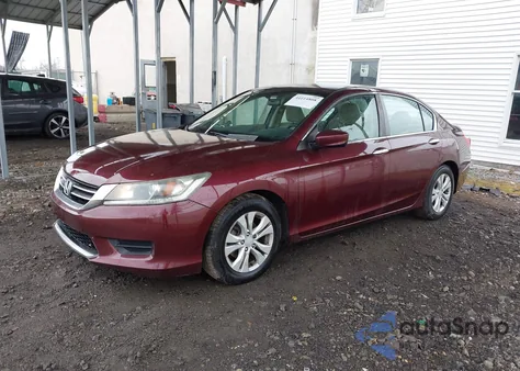 2015 Honda Accord Lx z USA, uszkodzony, nr VIN 1HGCR2F35FA186123